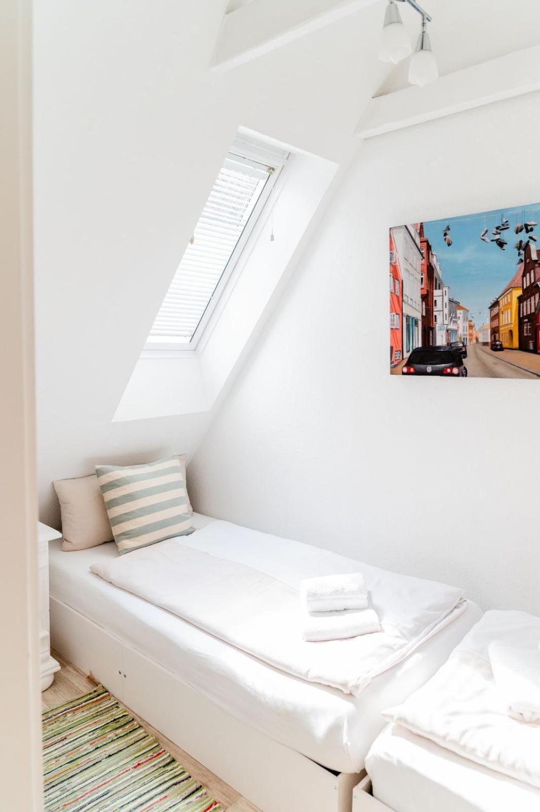Hafenblick Ferienwohnung In Der Altstadt Mit Parkplatz เฟลนส์บวร์ก ภายนอก รูปภาพ
