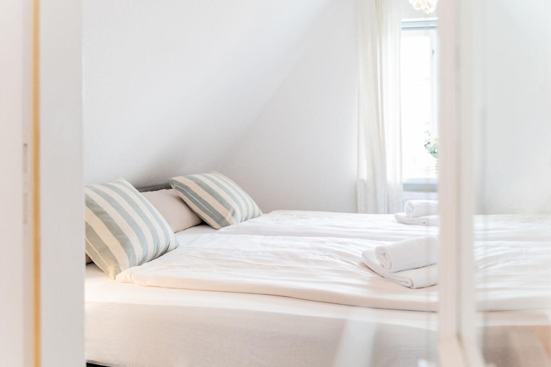 Hafenblick Ferienwohnung In Der Altstadt Mit Parkplatz เฟลนส์บวร์ก ภายนอก รูปภาพ