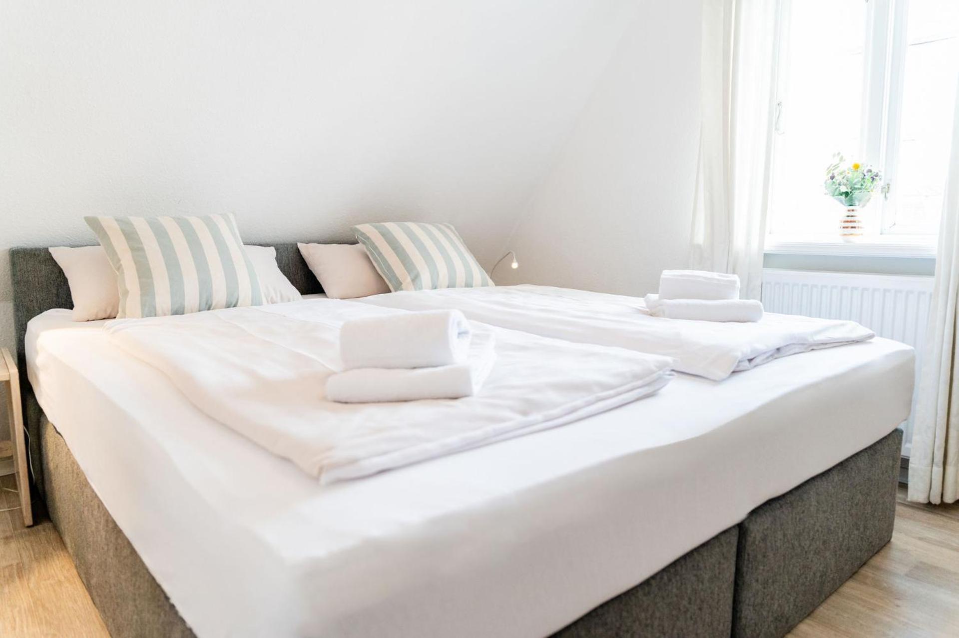 Hafenblick Ferienwohnung In Der Altstadt Mit Parkplatz เฟลนส์บวร์ก ภายนอก รูปภาพ